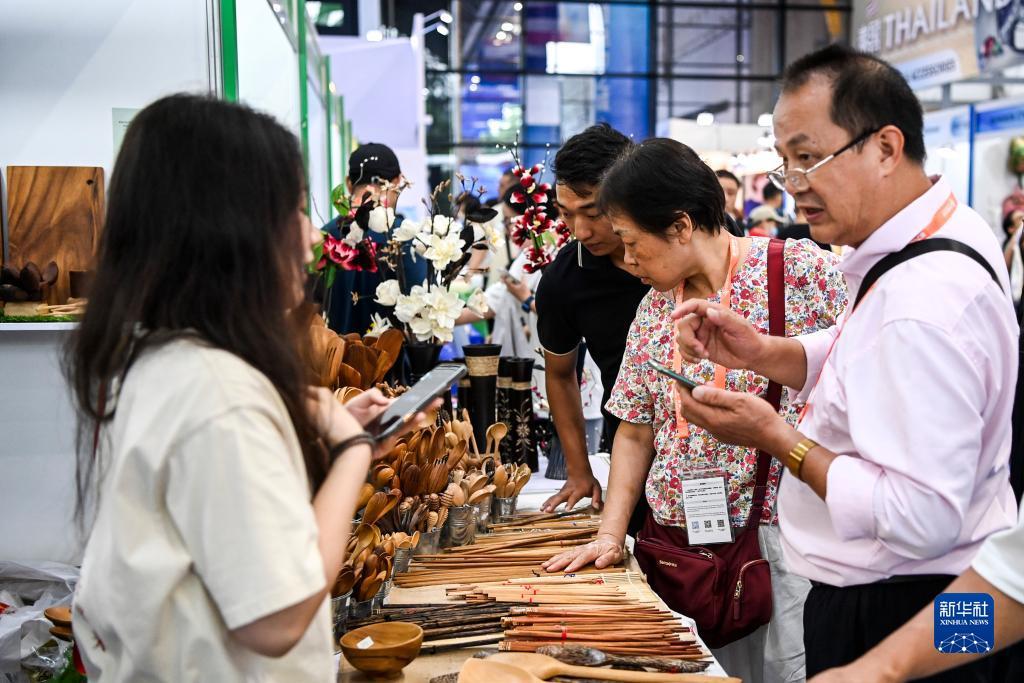 宾利棋牌技巧